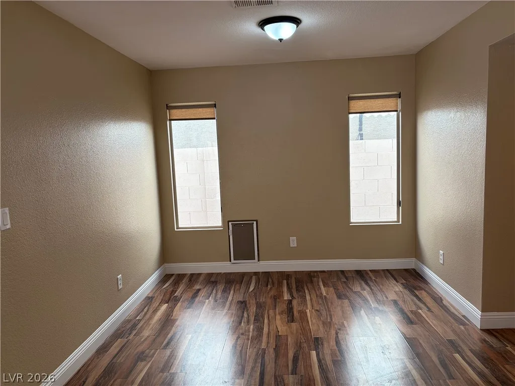 1685 Autumn Rust Drive — photo 5 of 23