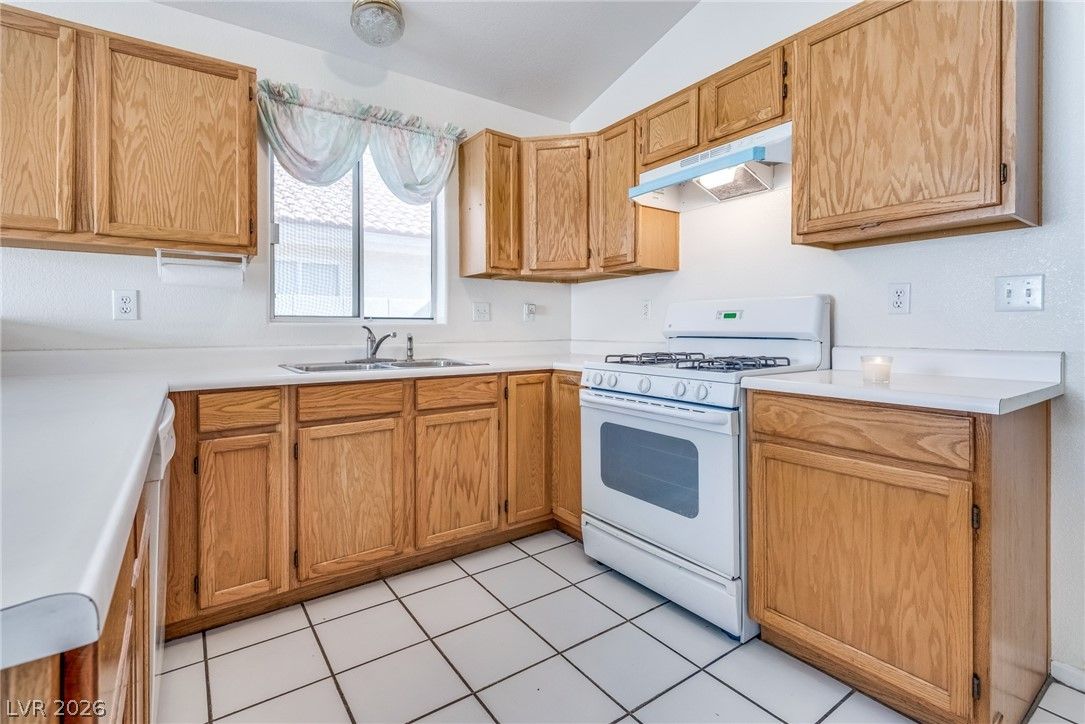7308 Calvado Street — photo 4 of 24