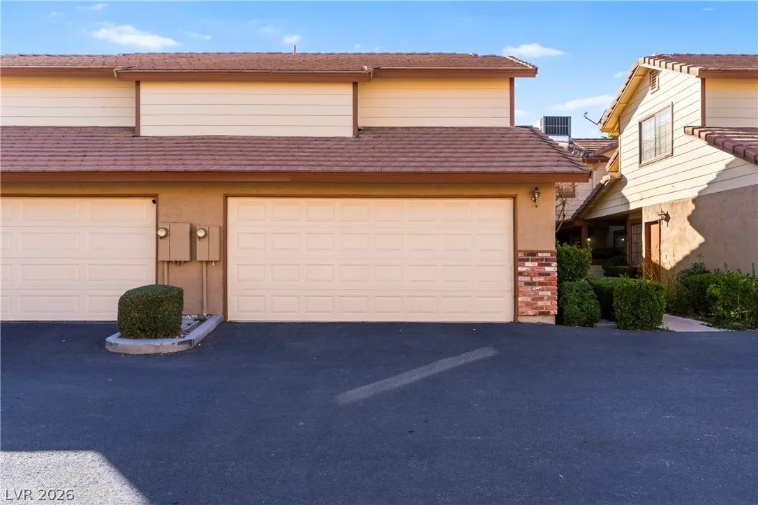 3251 Dawnflower Street B — photo 3