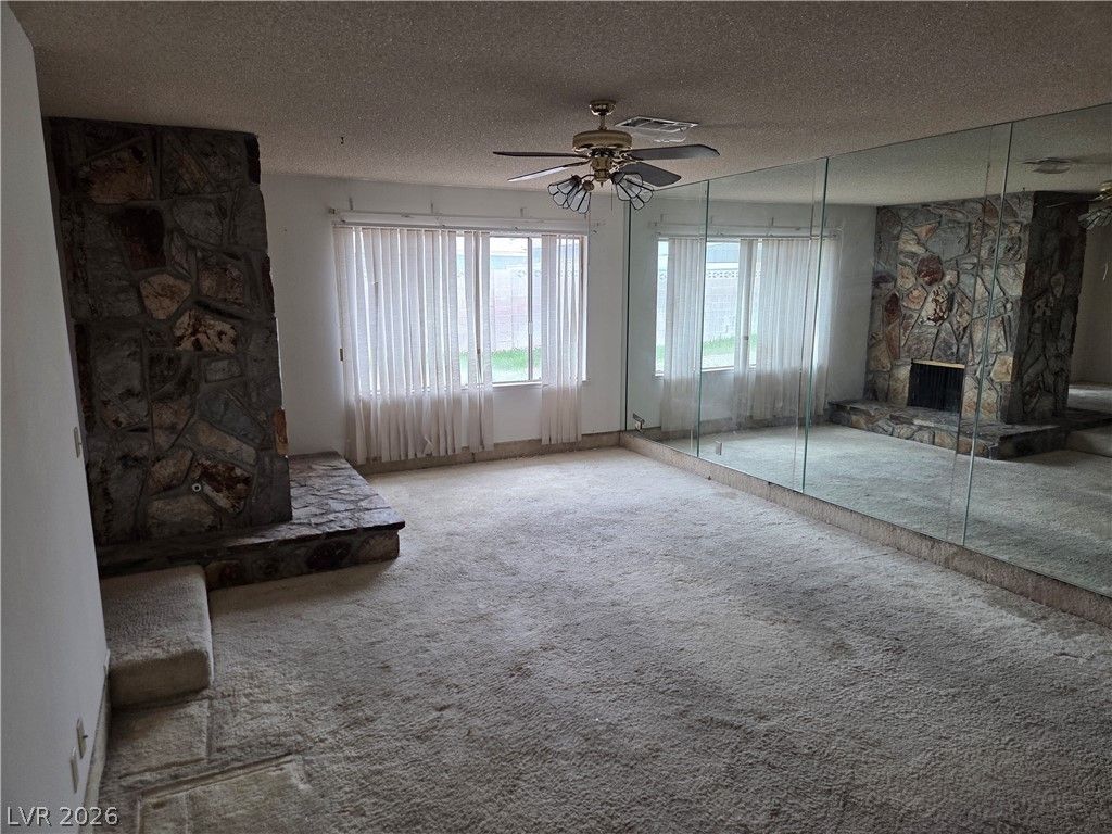7725 Genzer Drive — photo 4 of 39