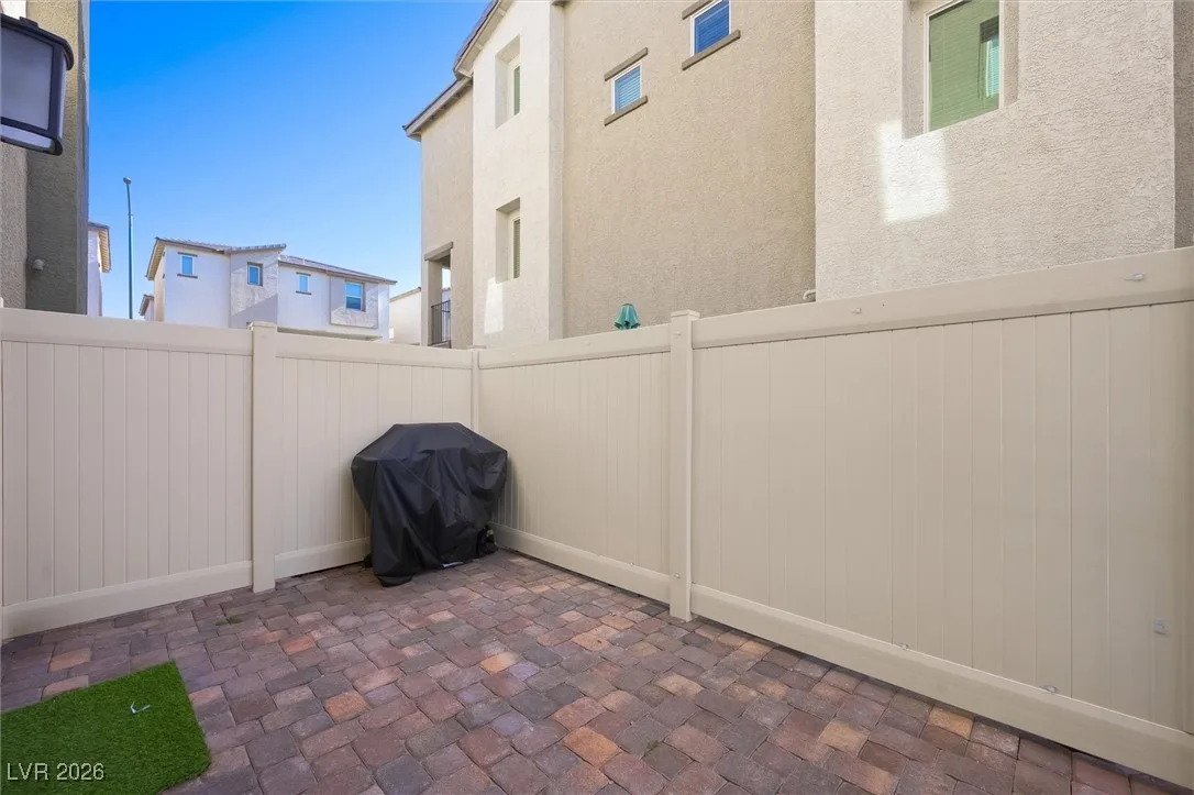 6944 Spicy Merlot Street — photo 3