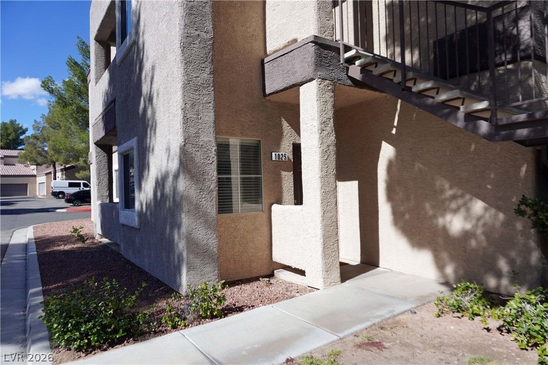 5250 South Rainbow Boulevard 1025 — photo 3