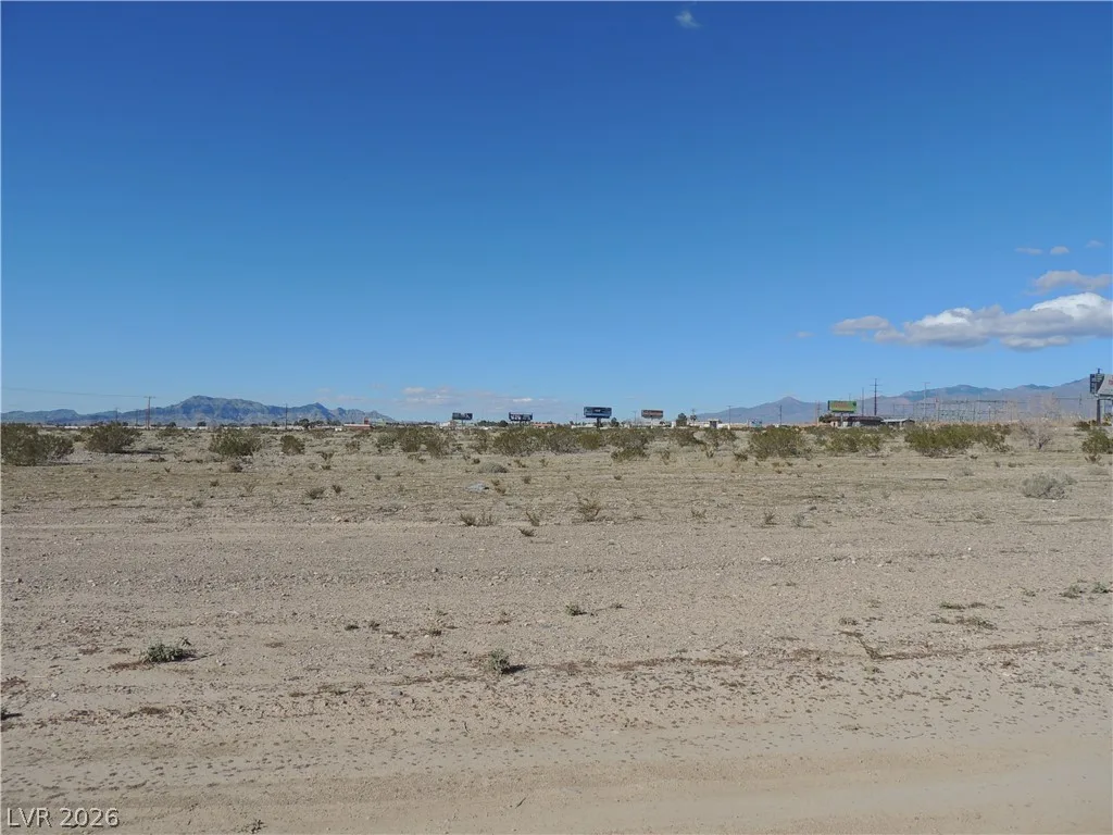 2481 East Flintstone Street — photo 2