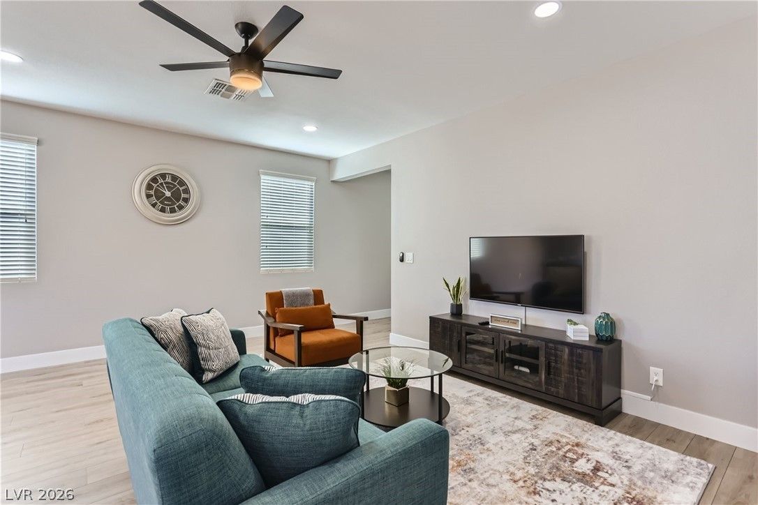 8440 Alder Sprout Avenue — photo 3