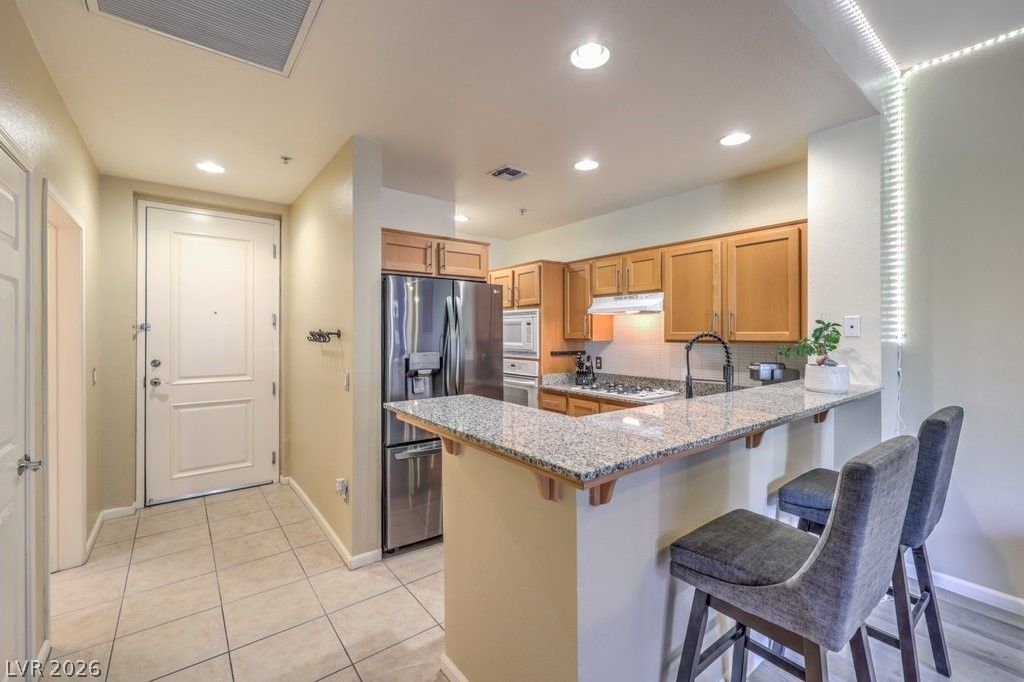 43 East Agate Avenue 301 — photo 5 of 33