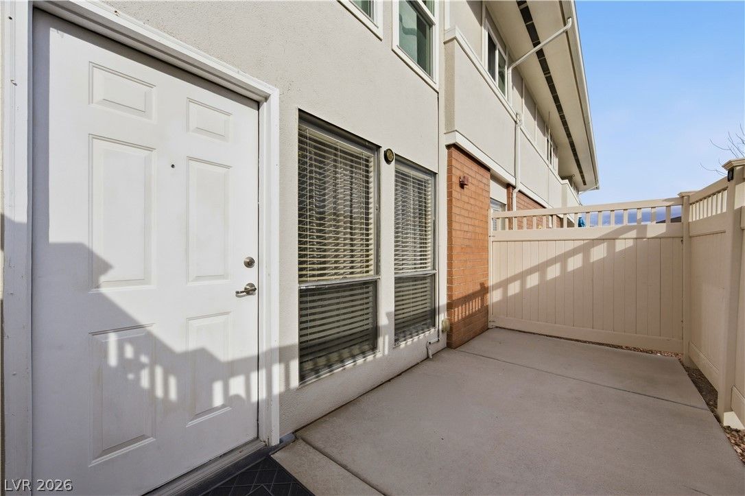 2838 Geary Place 4017 — photo 2