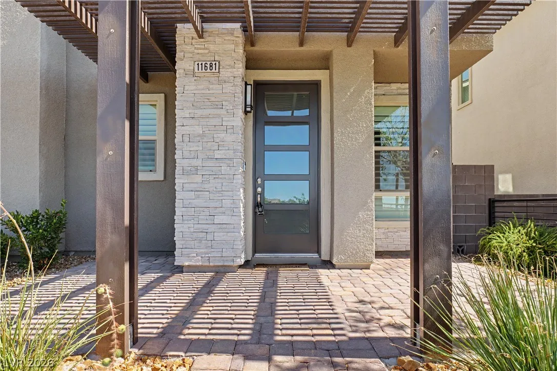 11681 Redwood Mountain Avenue — photo 3