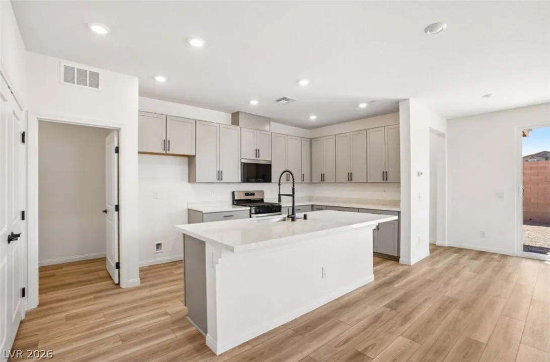 4049 Zebra Cactus Avenue — photo 5