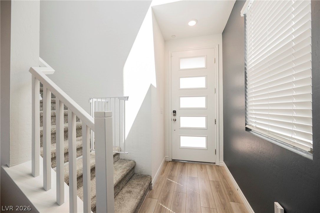 9807 Mojave Mountain Street — photo 4