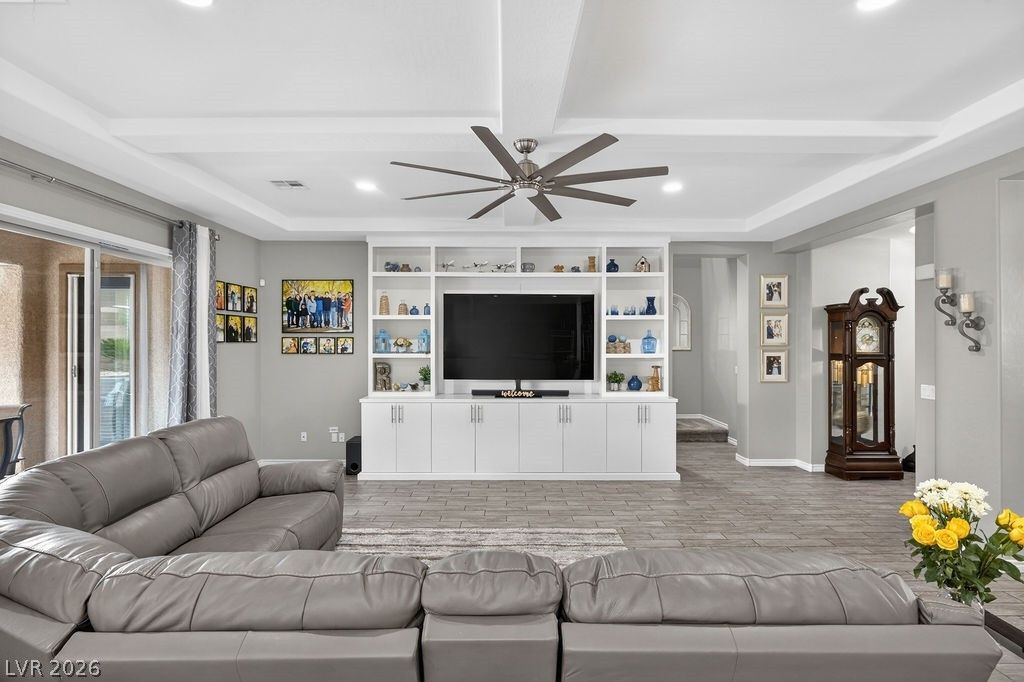 9778 Mosaic Canyon Court — photo 4