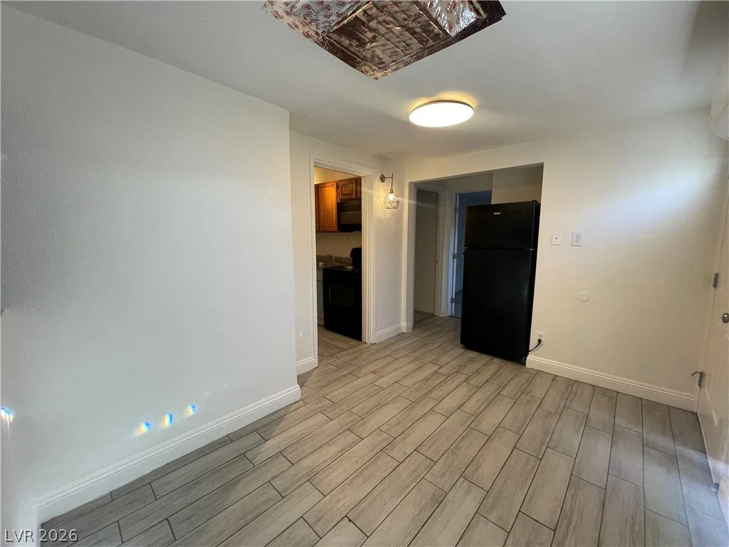 405 South 15th Street B — photo 3 of 13
