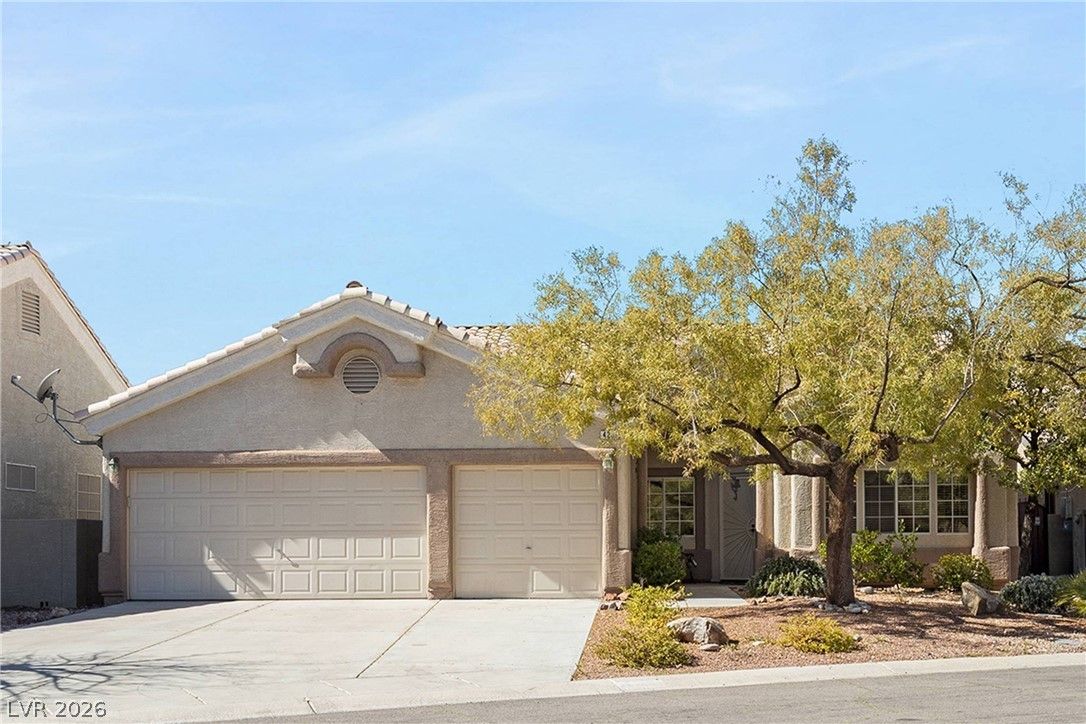 4261 Flaming Ridge Trail — photo 1