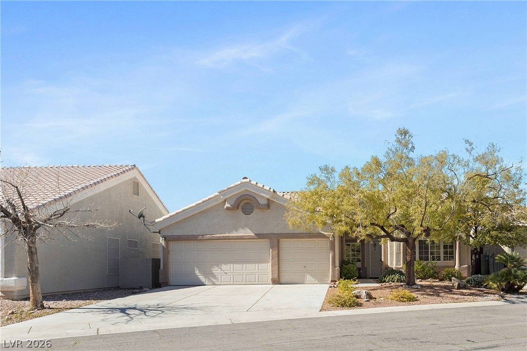 4261 Flaming Ridge Trail — photo 2