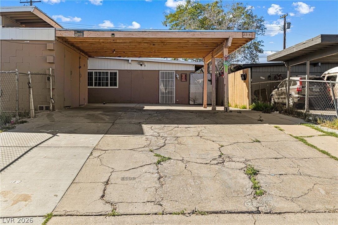 2204 South 15th Street — photo 5