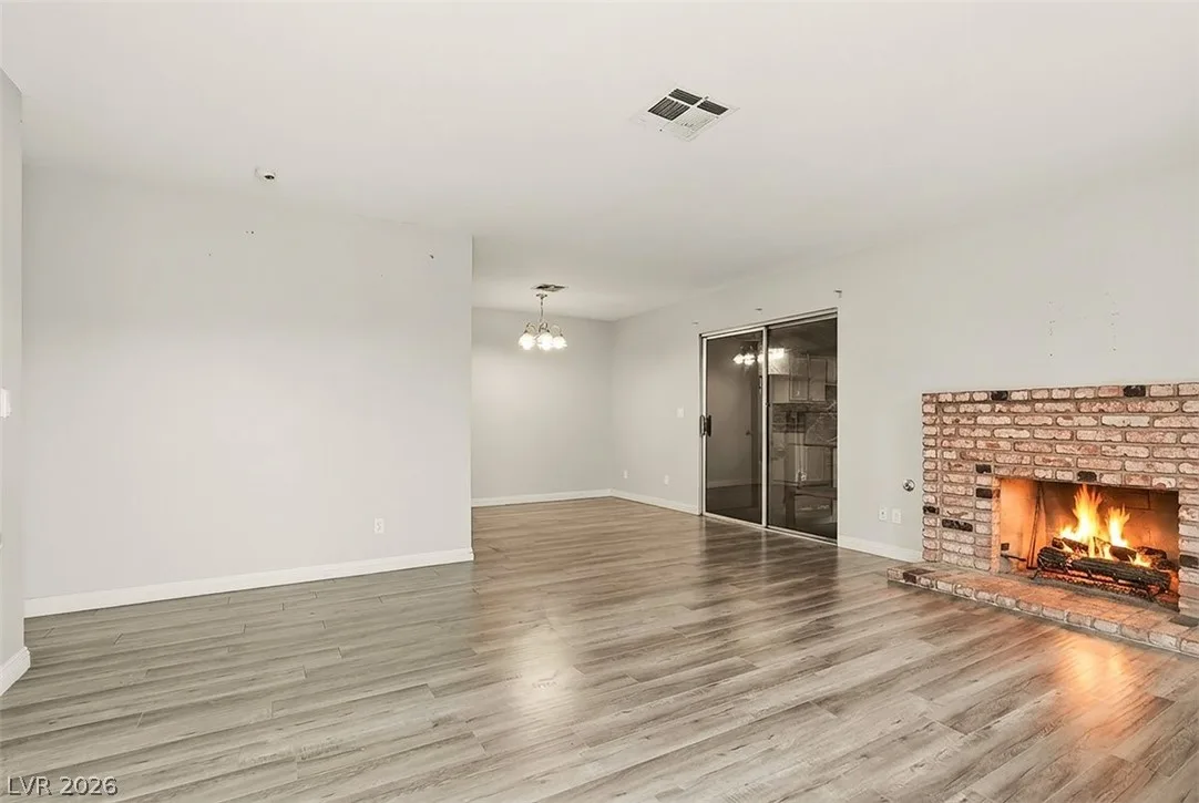 3631 Villa Knolls East Drive — photo 4