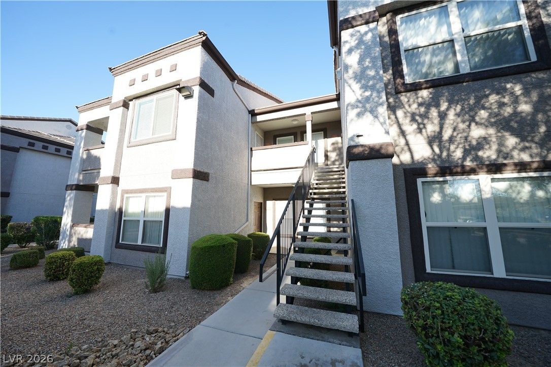 7255 West Sunset Road 2061 — photo 3 of 25