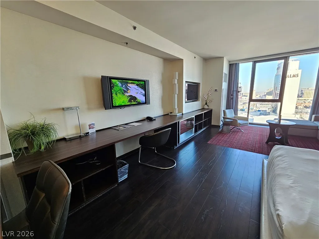 4381 West Flamingo Road 2208 — photo 2