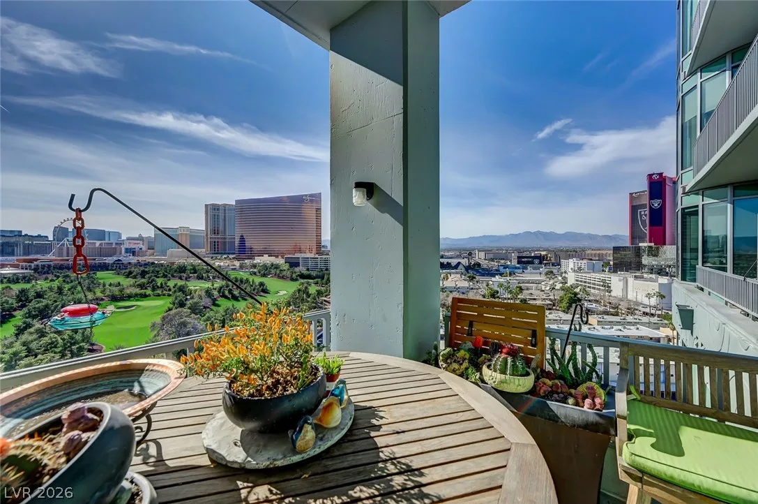 360 East Desert Inn Road 1403 — photo 4