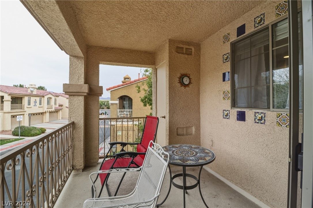 7295 Diamond Canyon Lane 202 — photo 5