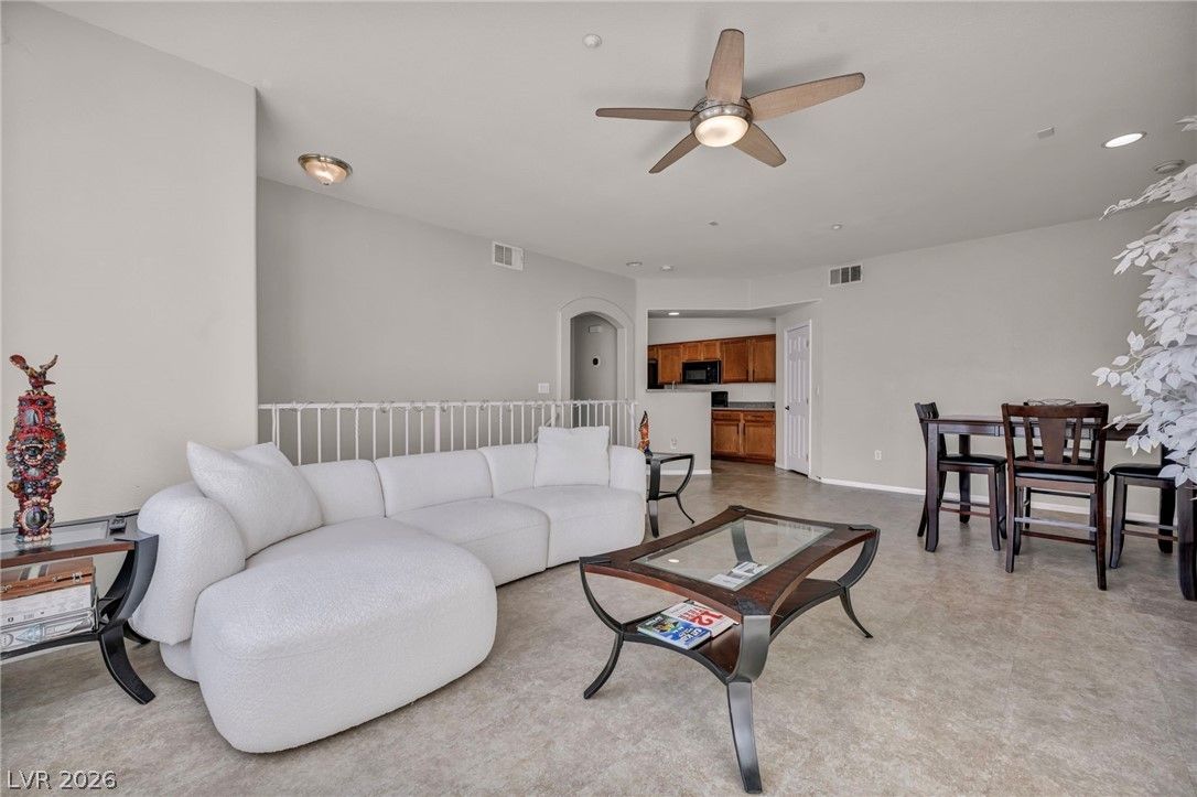 5855 Valley Drive 2169 — photo 2