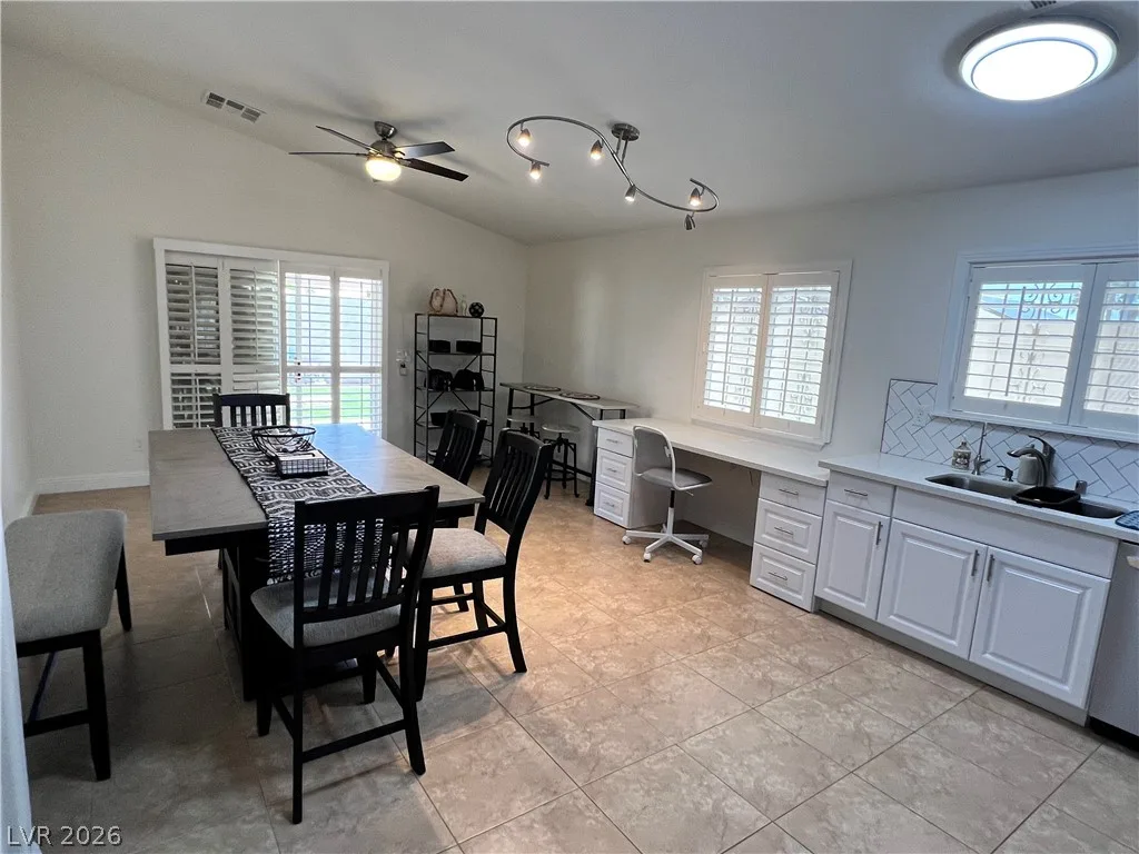 2420 Rocky Brook Street — photo 2 of 10