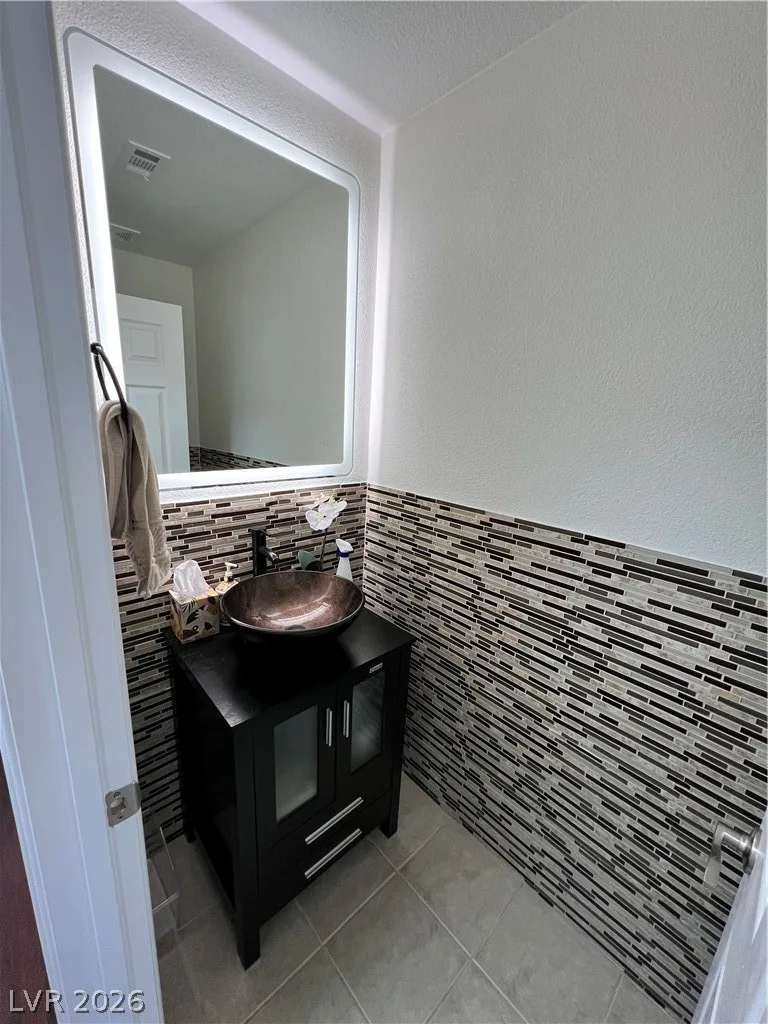 2420 Rocky Brook Street — photo 5 of 10