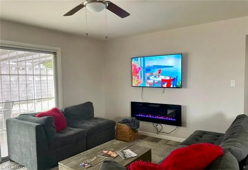 6401 Evergreen Avenue — photo 3