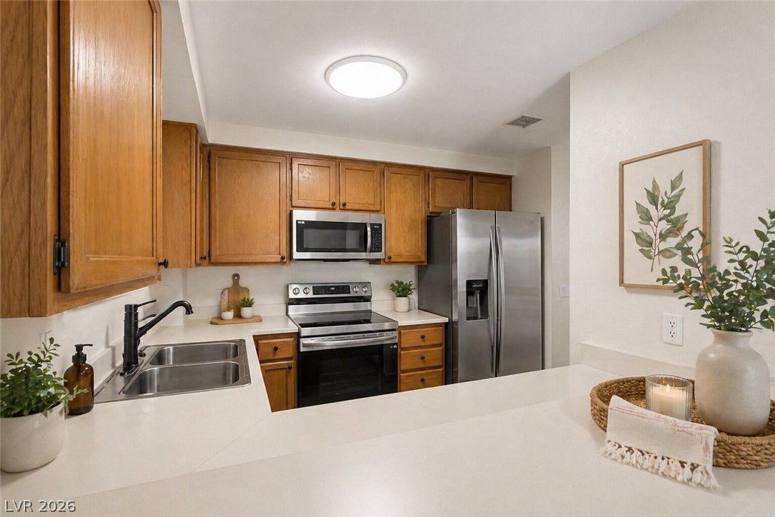 6885 Tamarus Street 101 — photo 5