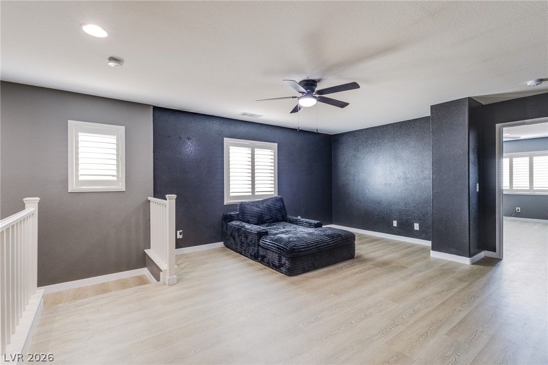 10633 Mount Blackburn Avenue — photo 4
