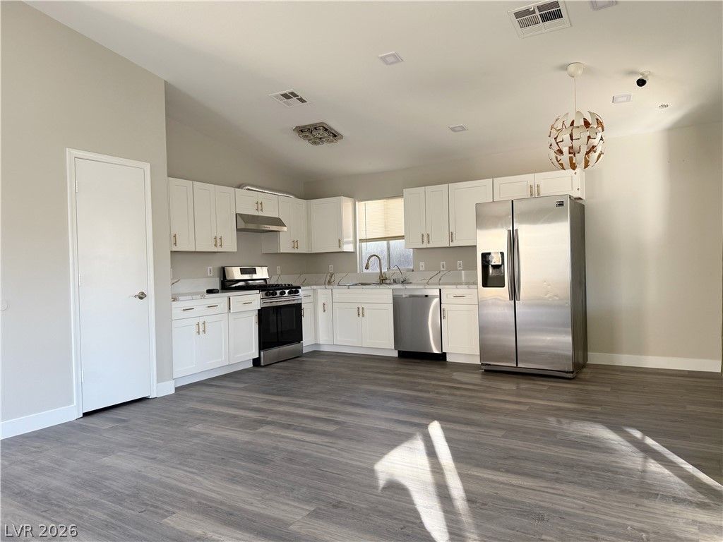9362 Santa Fe Rose Street — photo 3 of 30