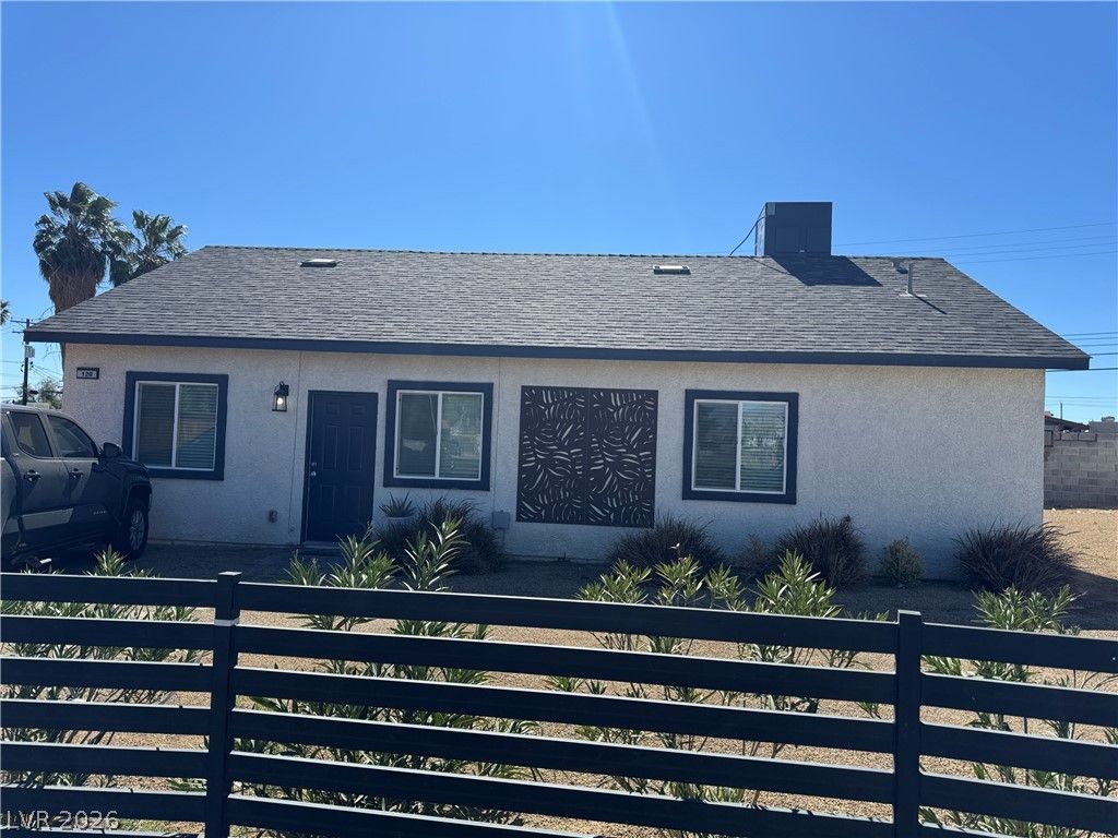 120 Pico Way — photo 1