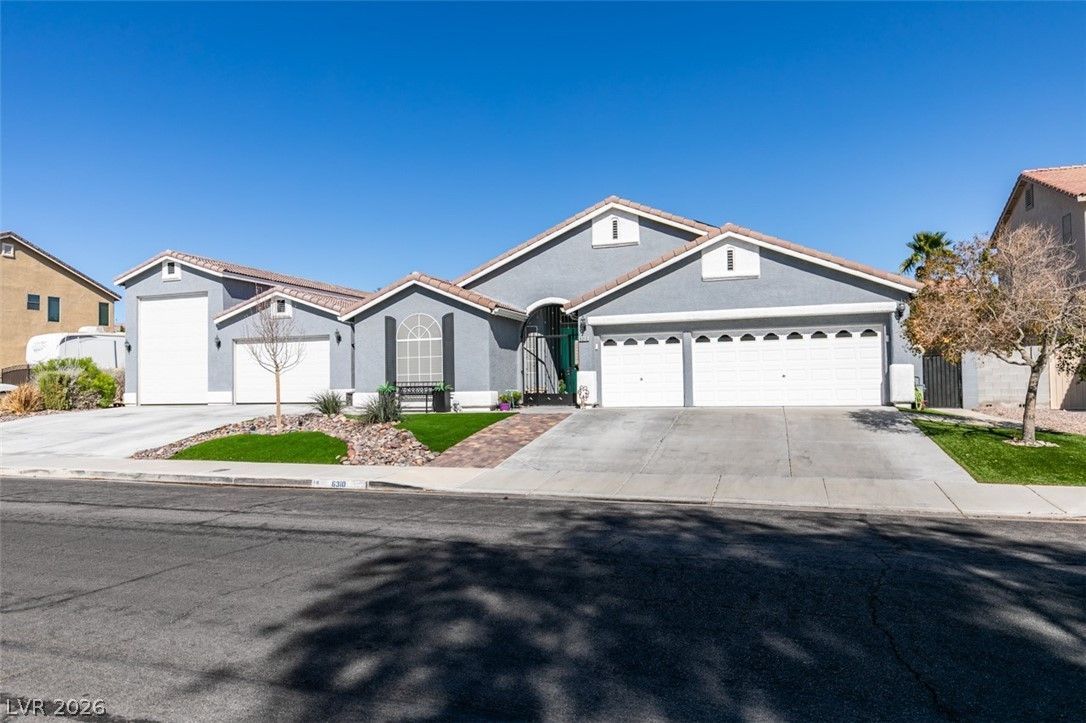 6310 West Azure Drive — photo 2