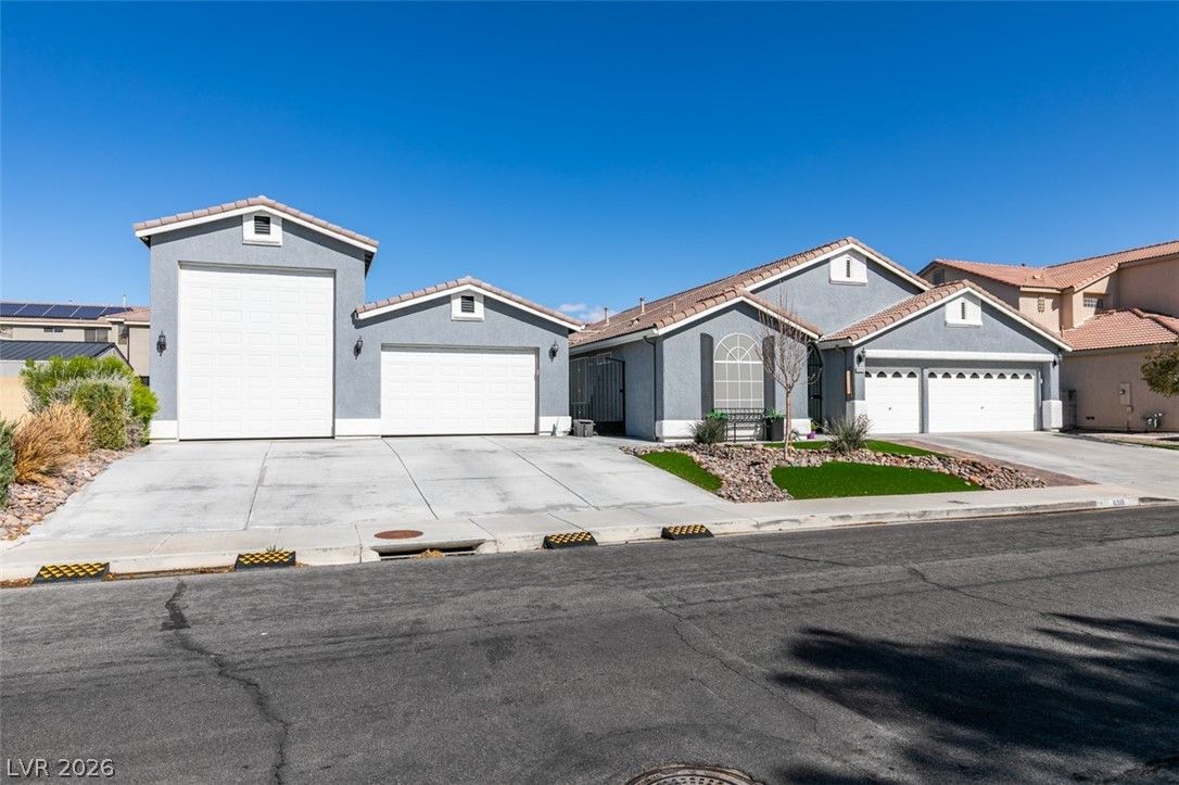 6310 West Azure Drive — photo 3