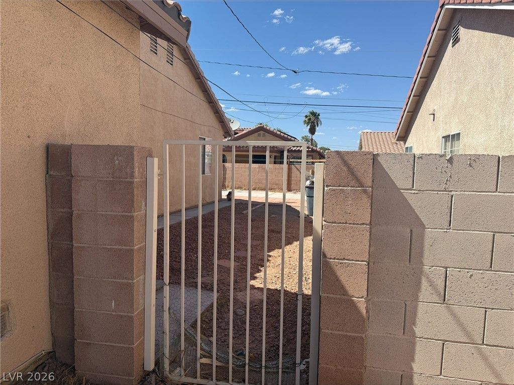 4820 Patterson Avenue — photo 5