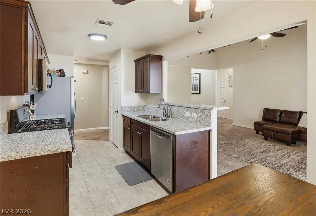 5119 Rocky Bluff Street — photo 5