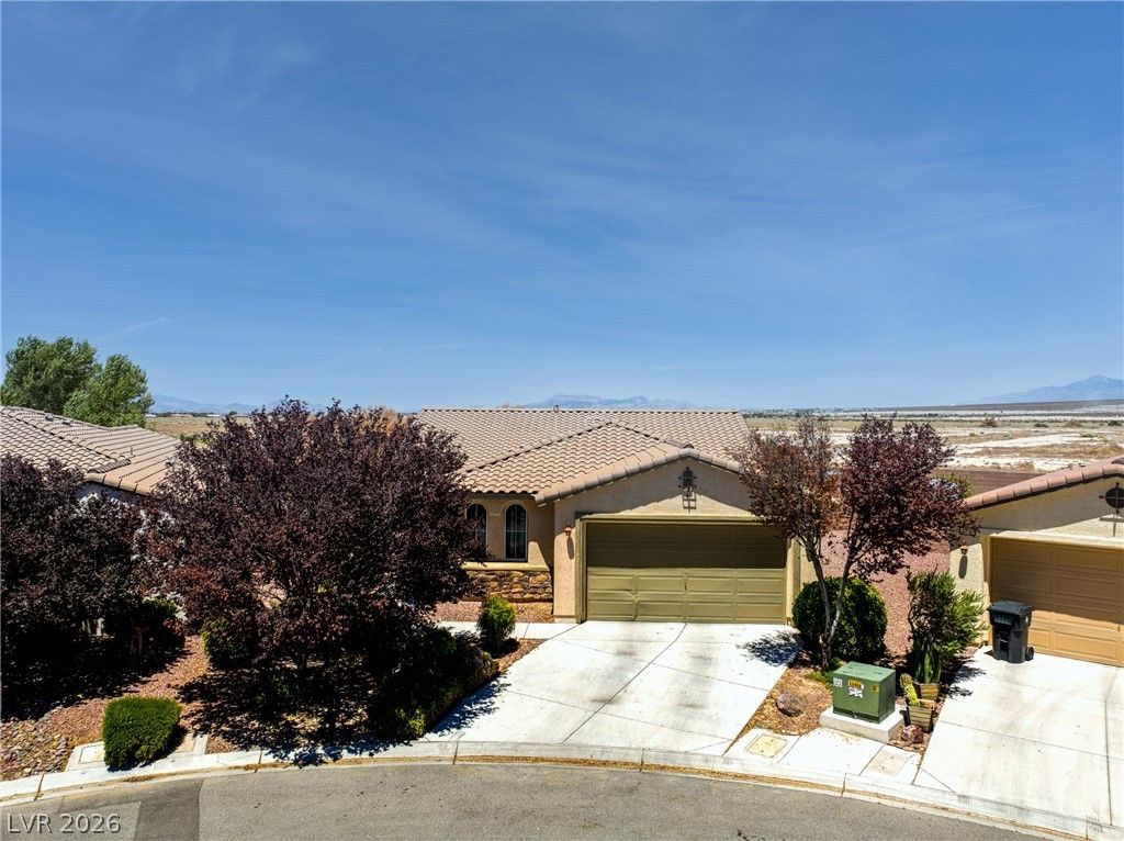 4680 Lorenzo Way — photo 1