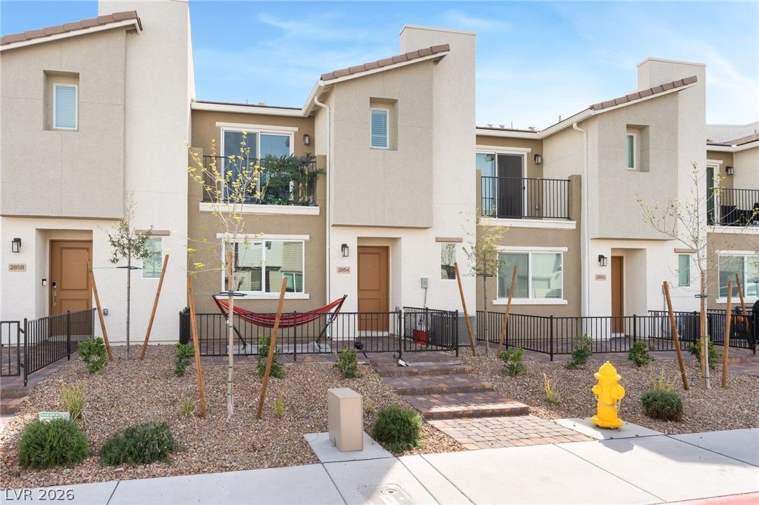 2854 Azure Moon Court — photo 3
