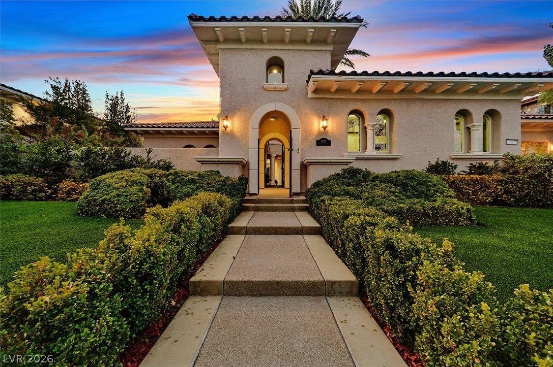 11877 OAKLAND HILLS Drive — photo 3