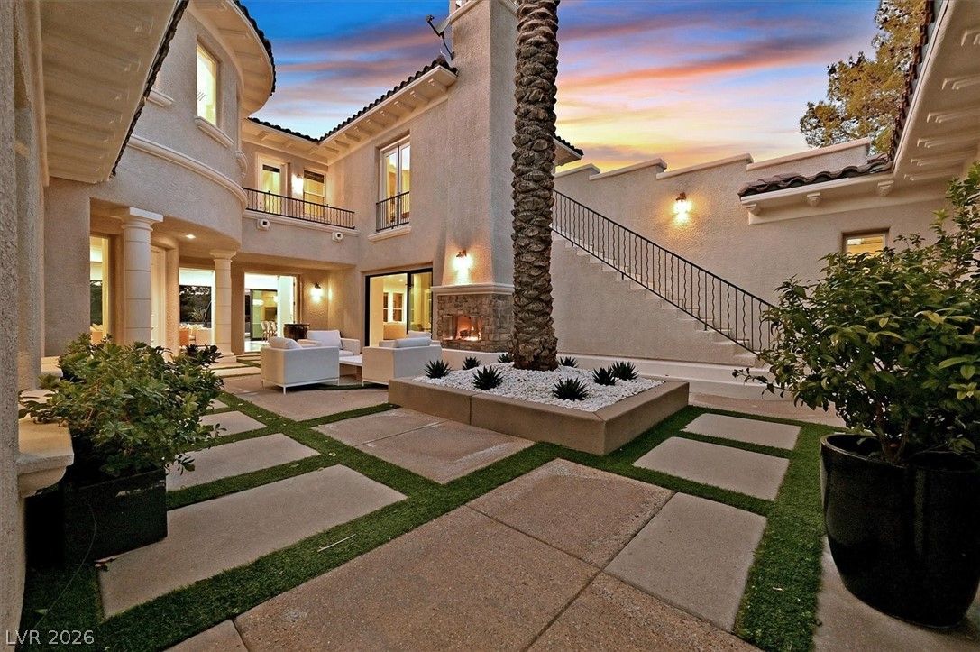 11877 OAKLAND HILLS Drive — photo 5