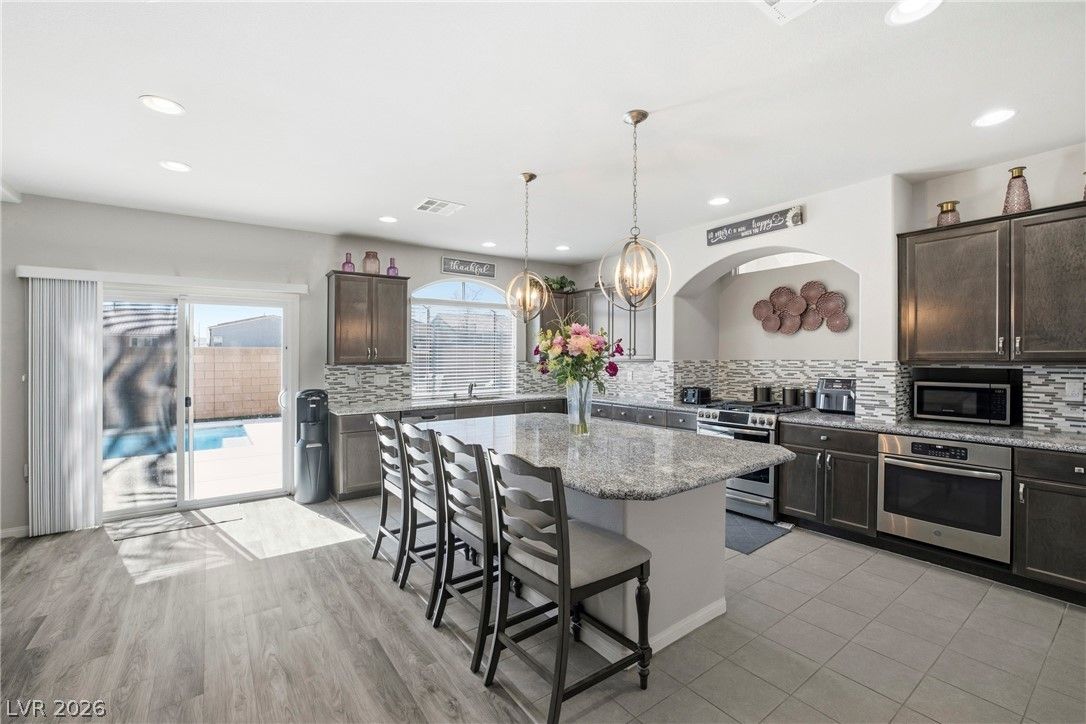 5953 Graystone Ridge Avenue — photo 4