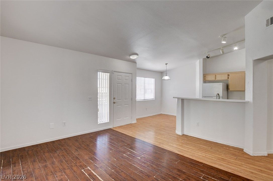 1881 West Alexander Road 2104 — photo 2