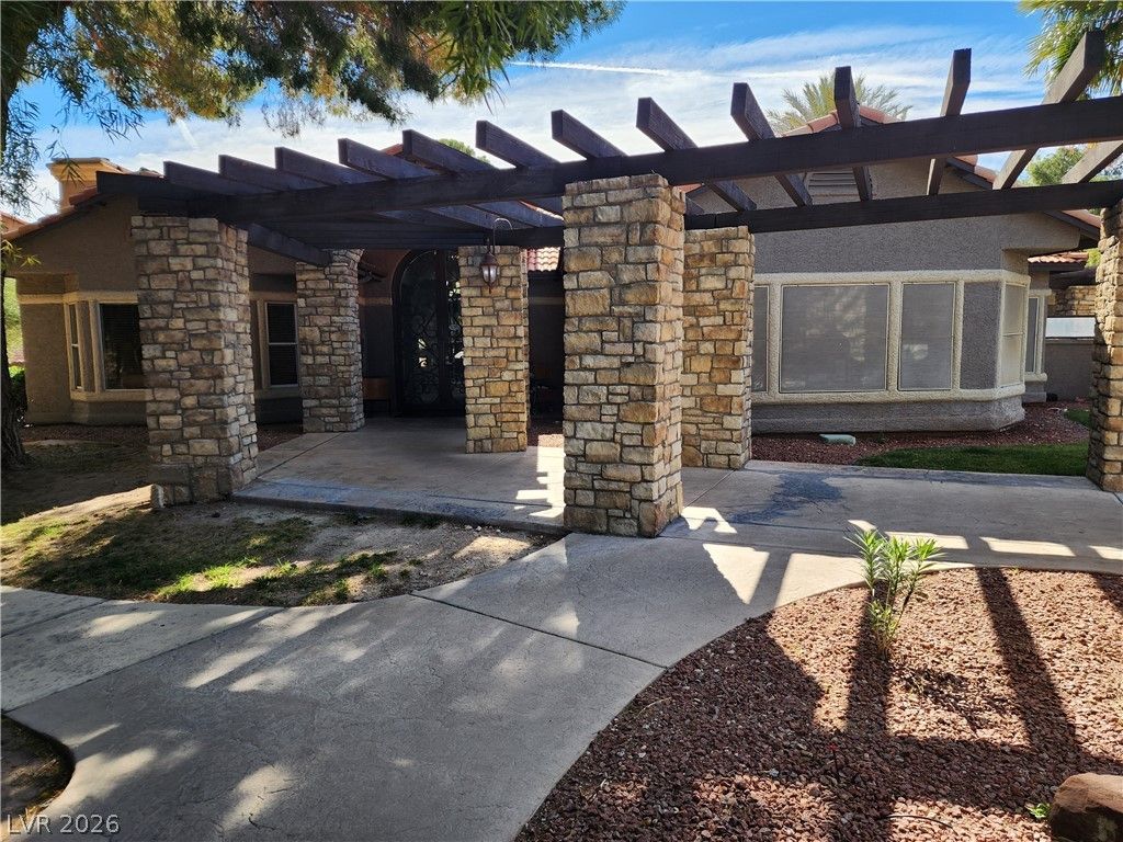 2750 South Durango Drive 1143 — photo 5 of 23