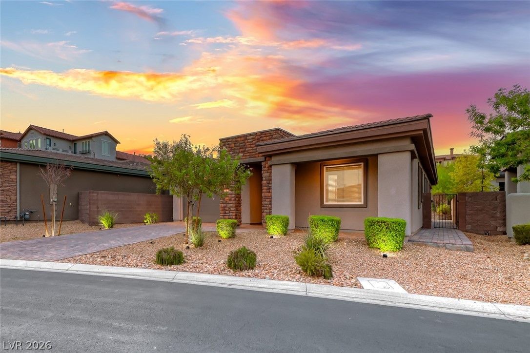 72 Reflection Cove Drive — photo 2