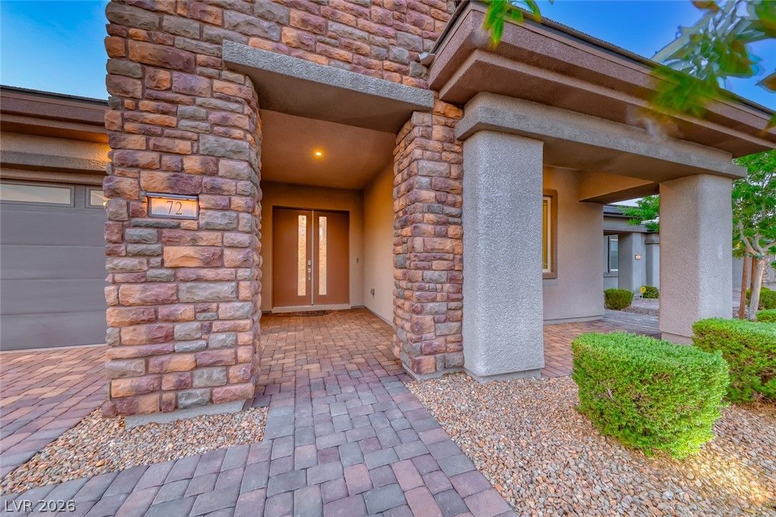 72 Reflection Cove Drive — photo 4