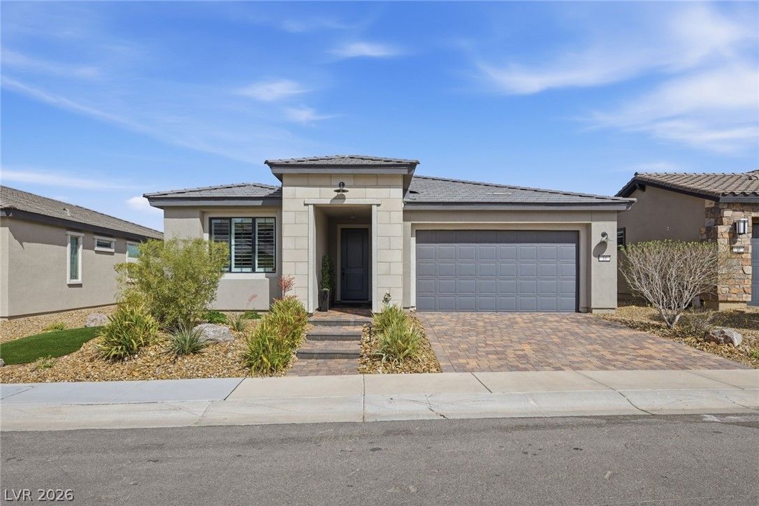 14 Sun Mirage Avenue — photo 2