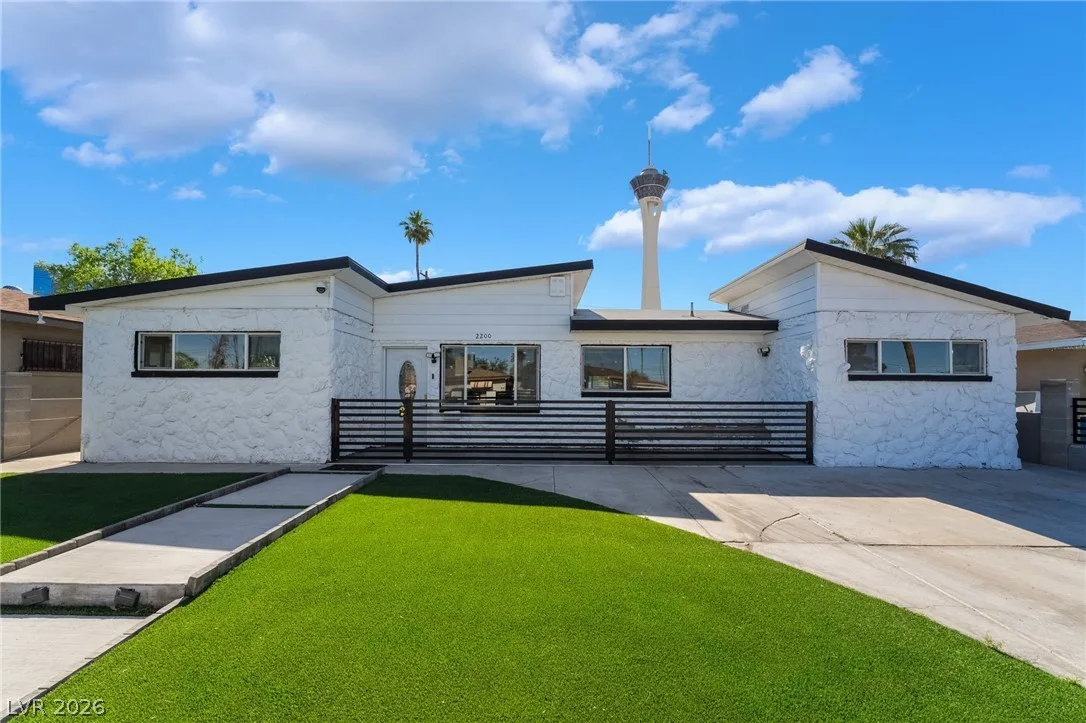 2200 Santa Ynez Drive — photo 2