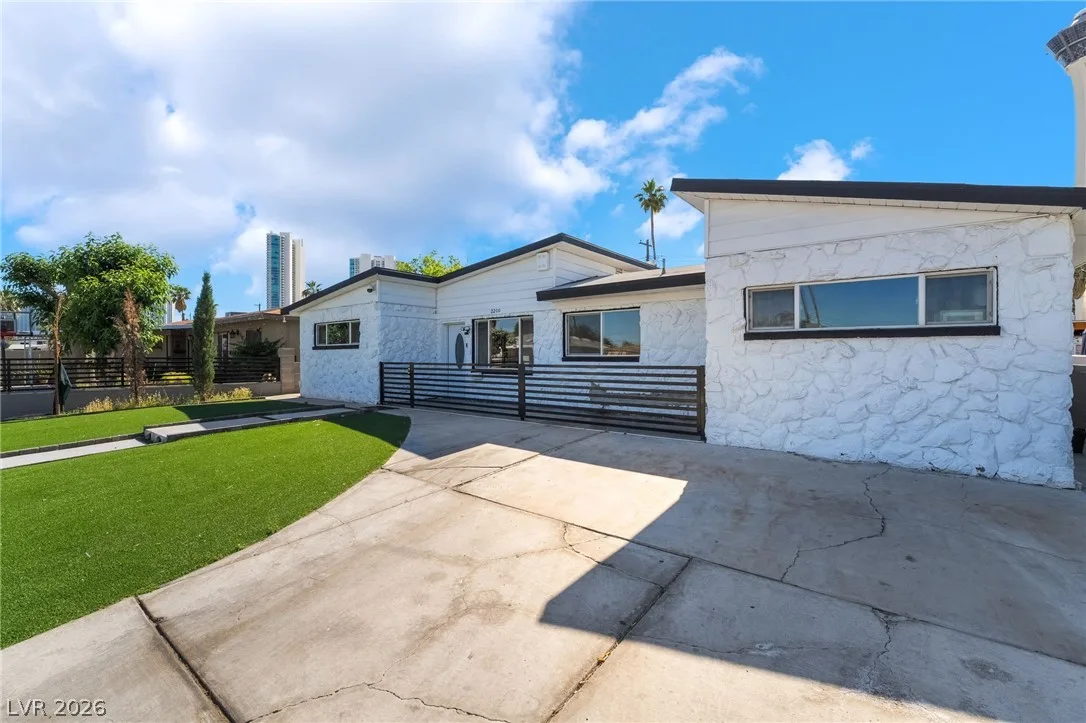 2200 Santa Ynez Drive — photo 3