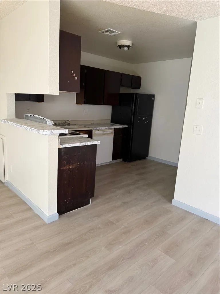 1218 Fraya Drive D — photo 2 of 4