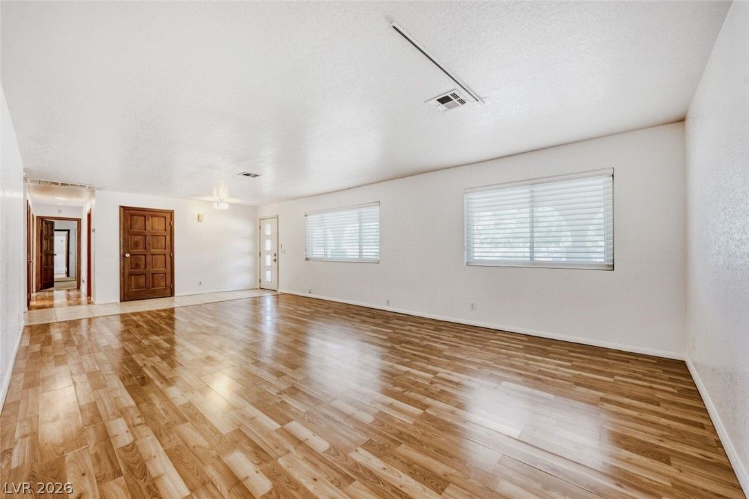 6151 Jo Marcy Drive — photo 4