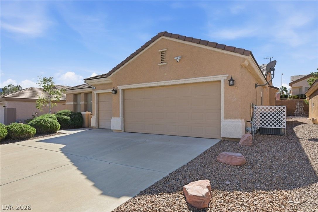 505 Edgefield Ridge Place — photo 3